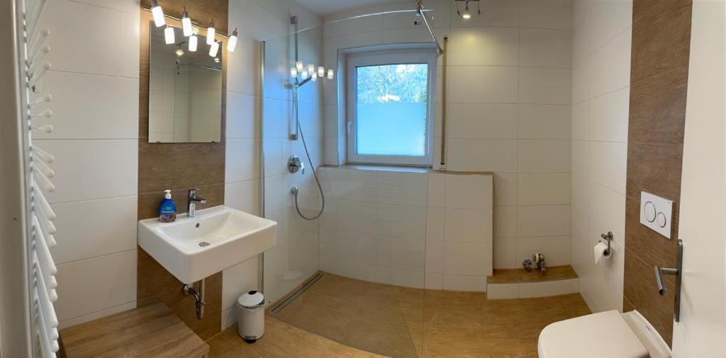 Maisonette Apartment Dhh Zugspitzblick Mit Eigenem Garten Garmisch-Partenkirchen Exterior photo